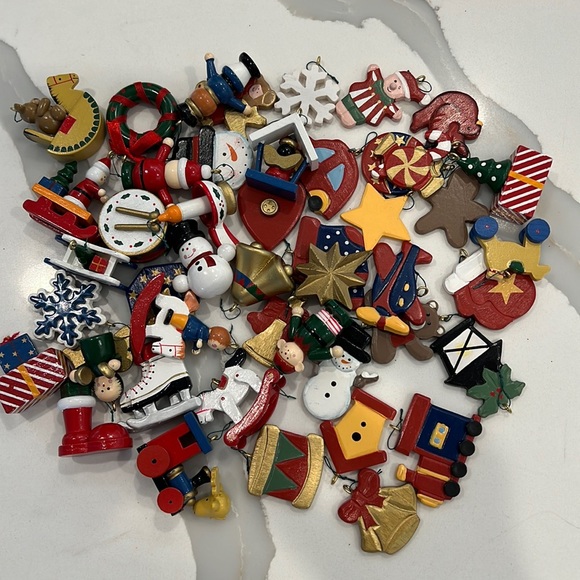 Wooden ornament, bundle - Picture 3 of 3